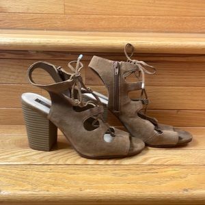 INC Women’s Open Toes Lace Up Block Heels Size 10M Neutral / Tan Color